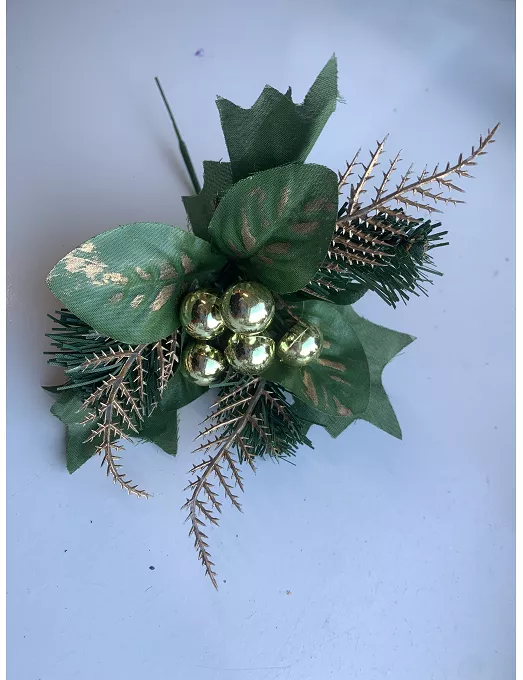 Flores Ramillete Navideño Bolas Doradas